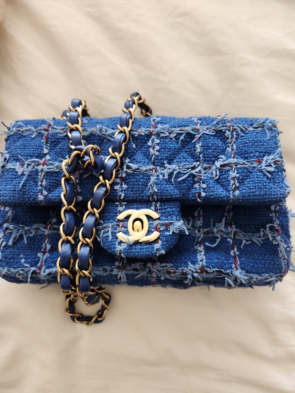 Chanel Blue Quilted Shoulder Bag - Picture 6 of 10